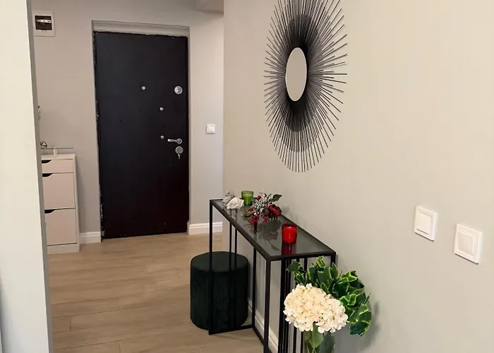 Cozy Promenada Mall Lägenhet Craiova