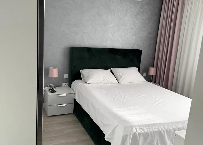 Cozy Promenada Mall Lägenhet Craiova